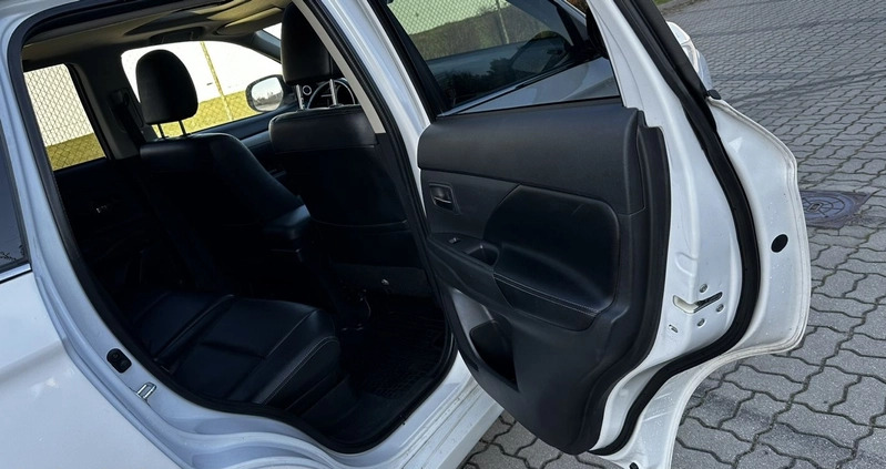Mitsubishi Outlander cena 58999 przebieg: 226361, rok produkcji 2013 z Piaseczno małe 704